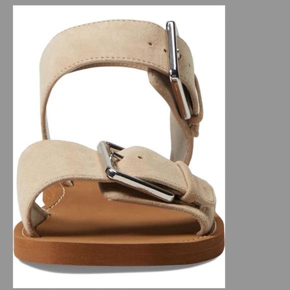 Steve Madden Sandals Santo Buckle Detailed Like New Color is Sand Size 8M - Picture 3 of 13